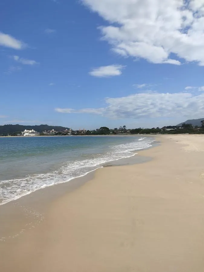 Casa Em Condominio Com Piscina - Ponta Das Canas Florianopolis