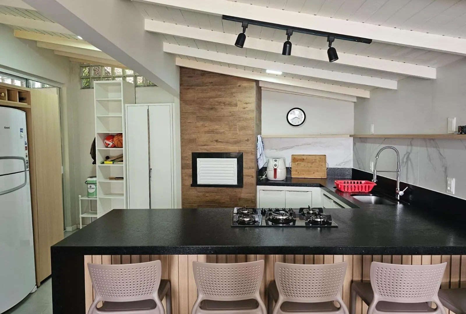 Casa Em Condominio Com Piscina - Ponta Das Canas Florianopolis